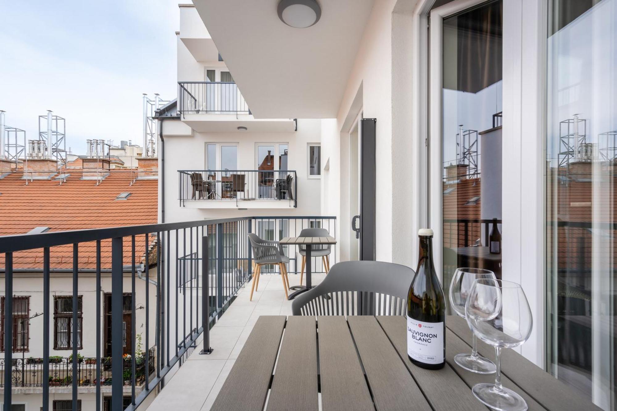 The Rose Garden Budapest Apartments Ngoại thất bức ảnh