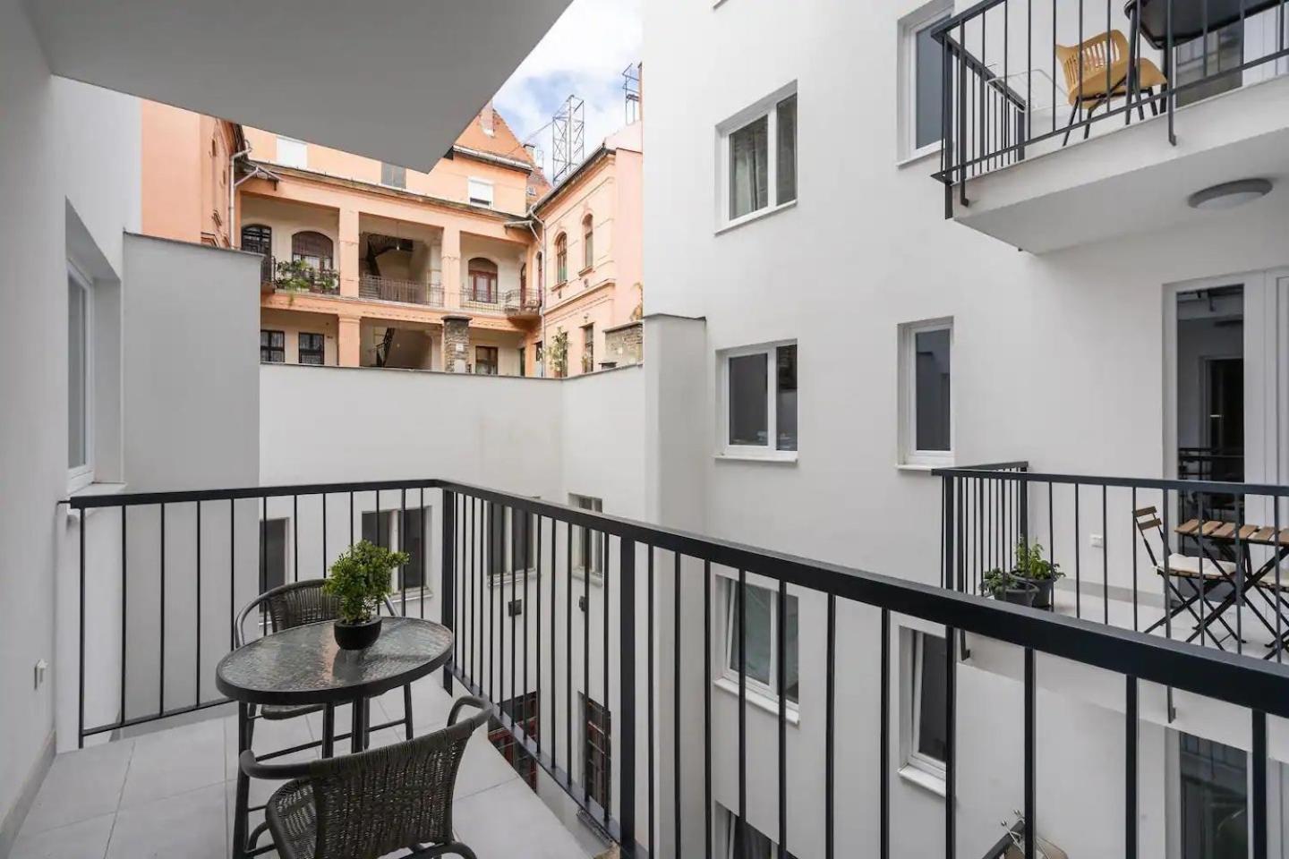 The Rose Garden Budapest Apartments Ngoại thất bức ảnh